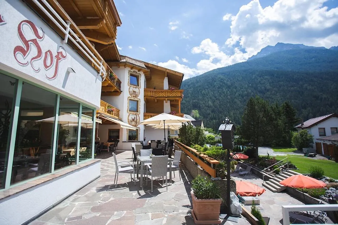 Hotel Donnerhof Fulpmes 4*,